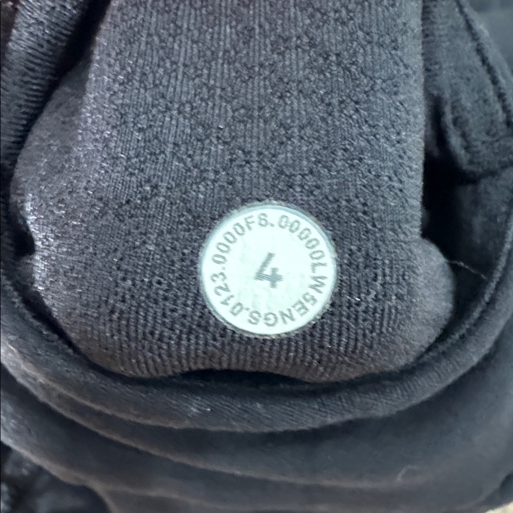 Lululemon Split Hem Flare Leggings – Size 4 – Black - Picture 6 of 6